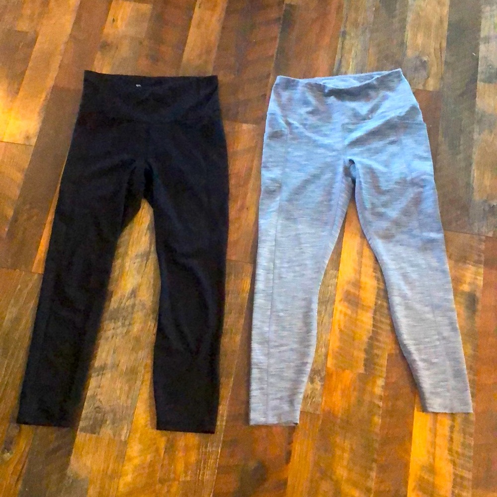 Bundle of 2 work out leggings